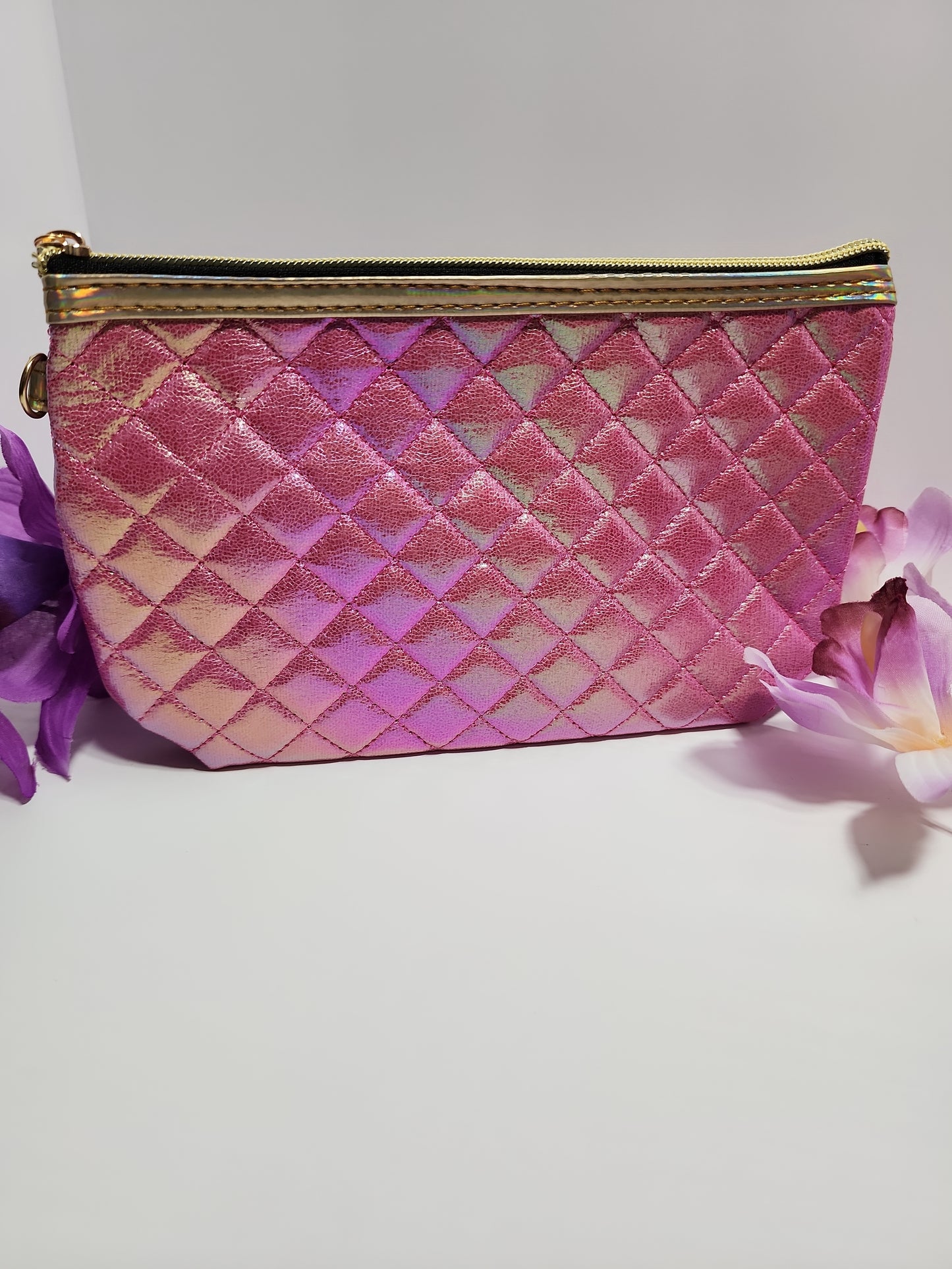 Holographic Reflective Clutch Makeup Bag - So cute!