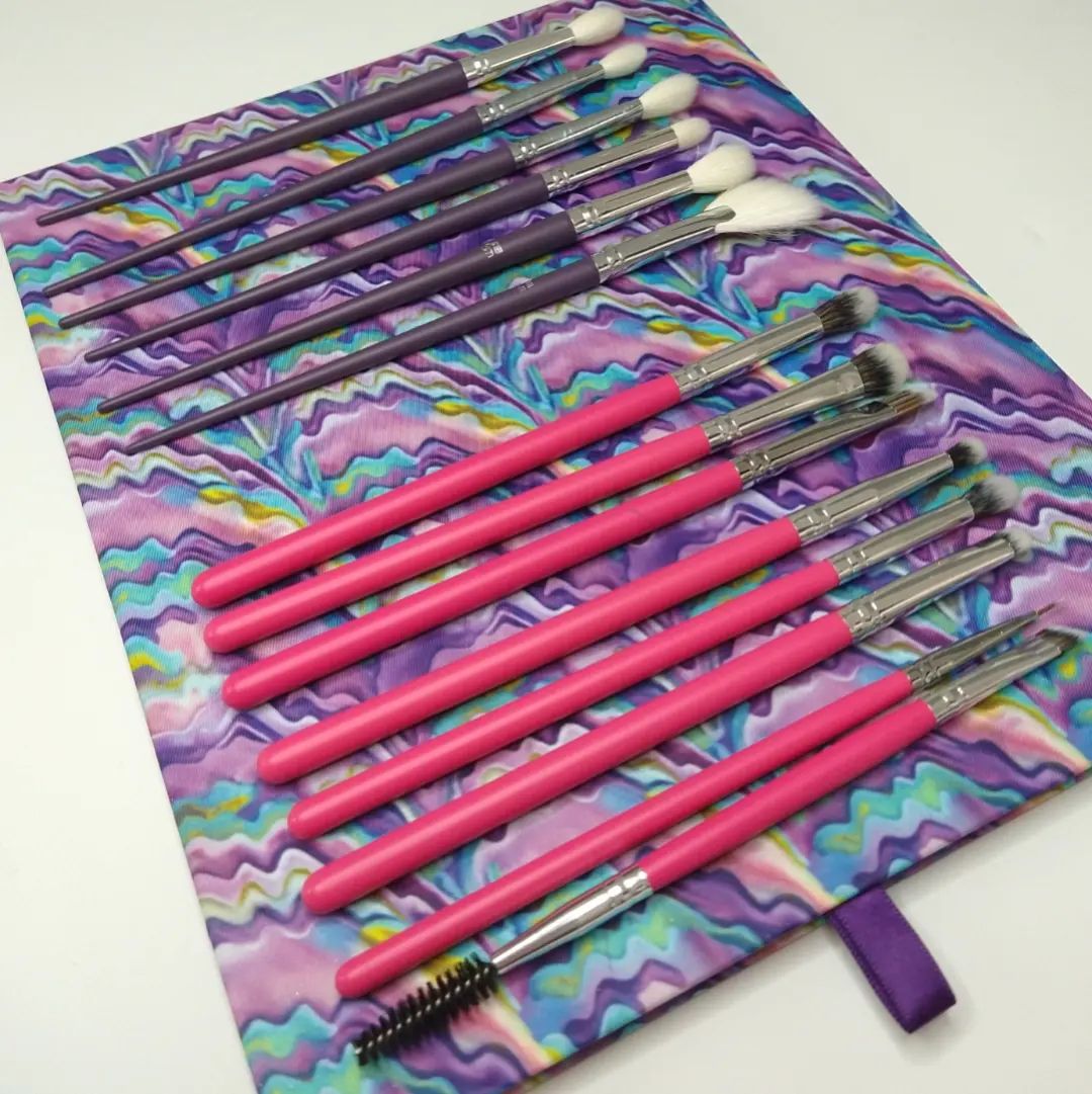 Lush Plum Eyeshadow Six-Piece Brush Set - soft, fluffy vegan brushes ~ great for everyday use!!