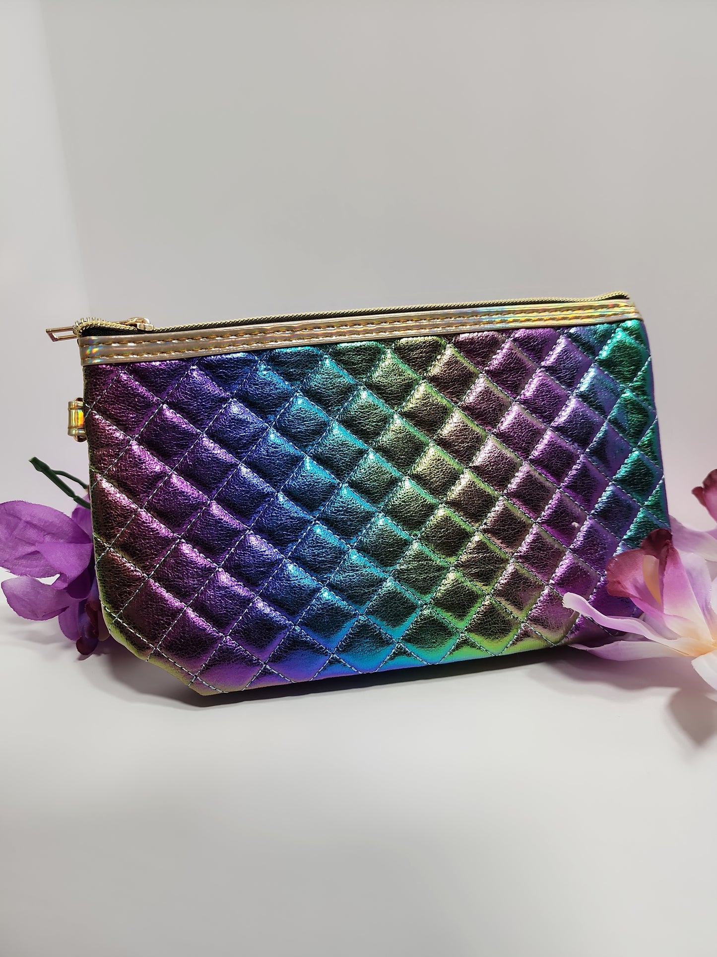 Holographic Reflective Clutch Makeup Bag - So cute!